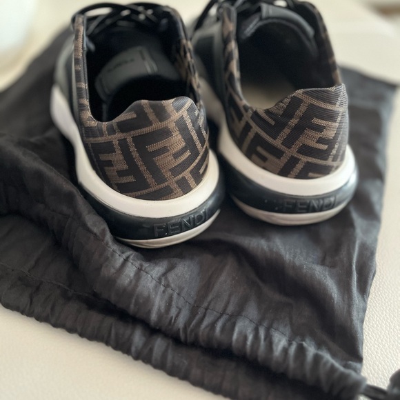 Fendi sneakers great condition - Picture 2 of 4